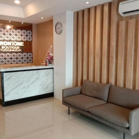 Hotel Front One Boutique Tugu Muda Semarang Zewnętrze zdjęcie