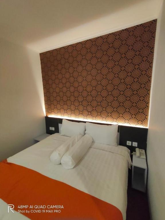 Hotel Front One Boutique Tugu Muda Semarang Zewnętrze zdjęcie