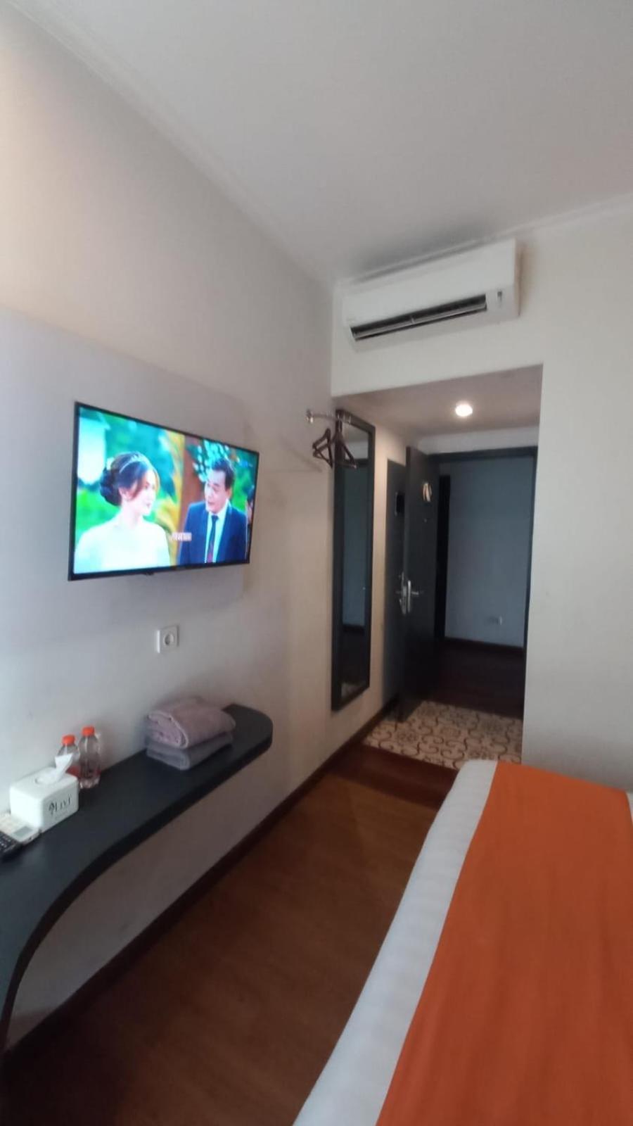 Hotel Front One Boutique Tugu Muda Semarang Zewnętrze zdjęcie
